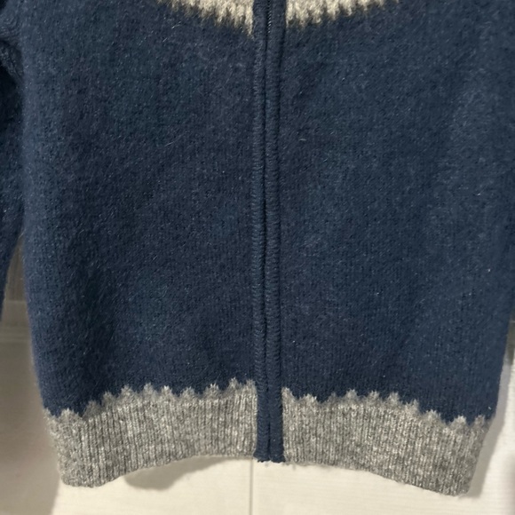 GAP fairisle design multicolor Knit Cardigan size M - Picture 3 of 13